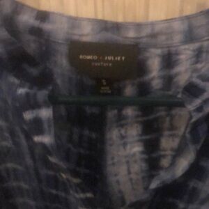 Romeo & Juliet Couture Blue Women's Shirt size S